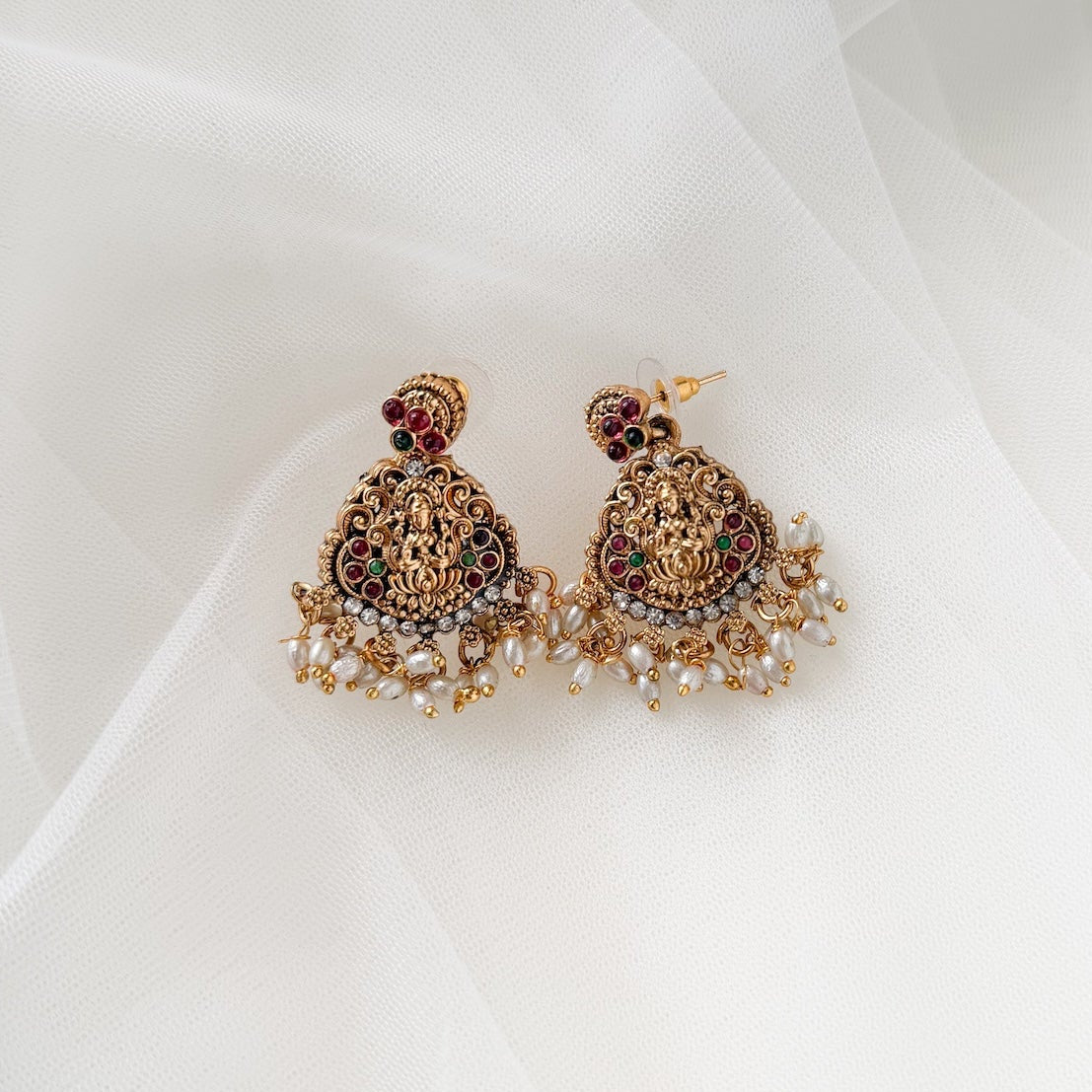 Antique Gold Pearl and Stone Lakshmi Necklace Set
