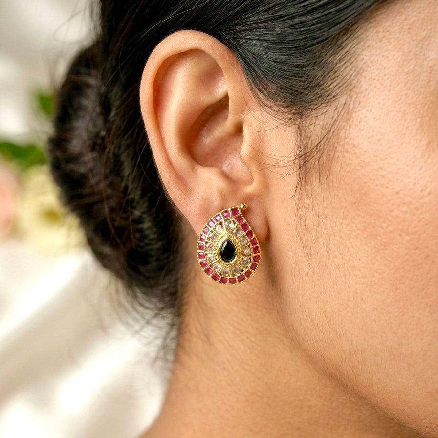 Varnam Manga Studs