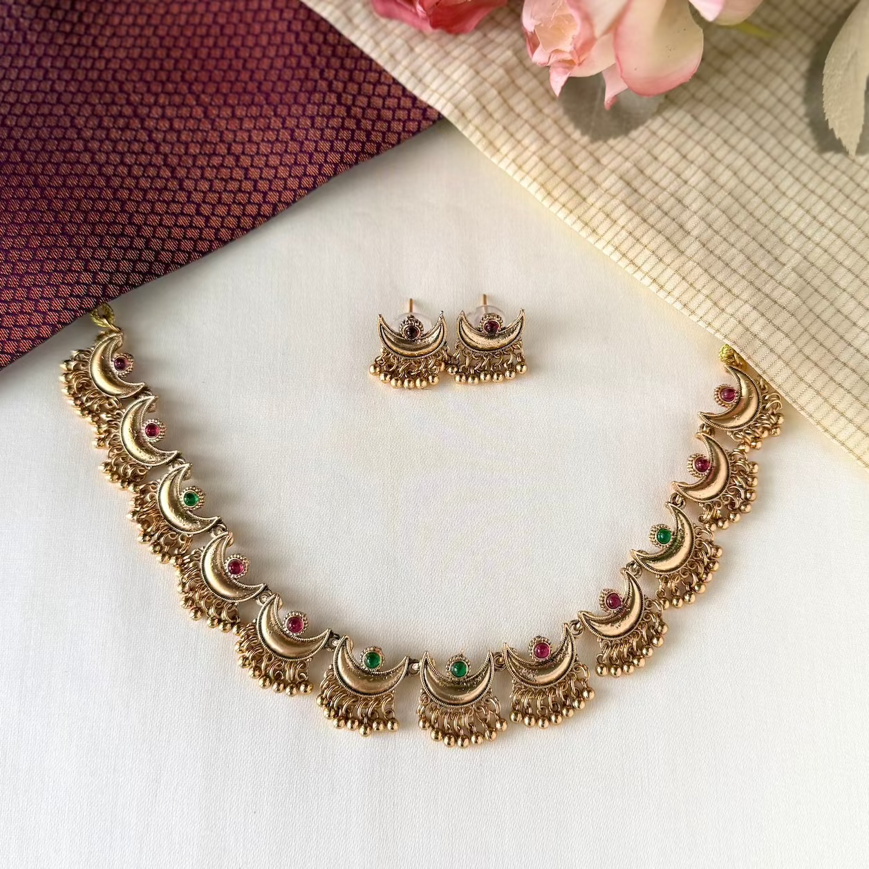 Nila Necklace Set