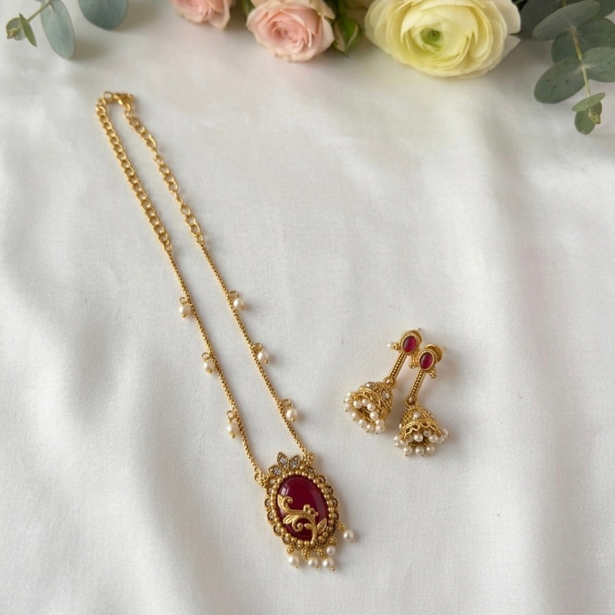 Valli Pendant Chain