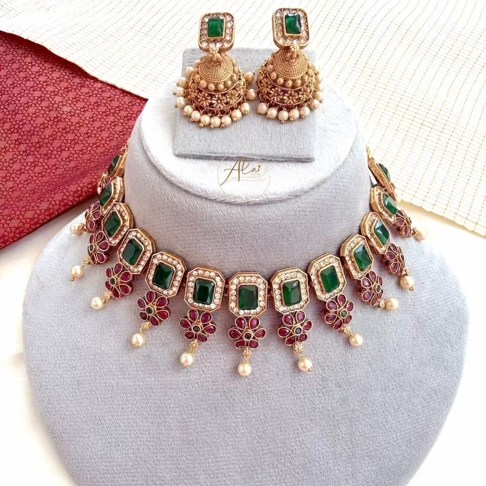 Emerald Flower Necklace