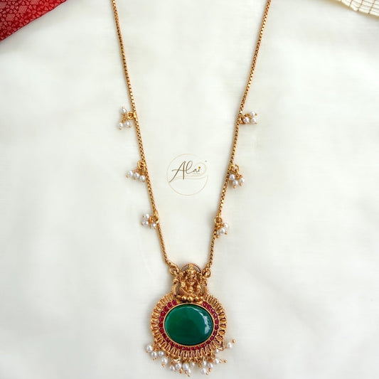 Emerald Pendant Chain
