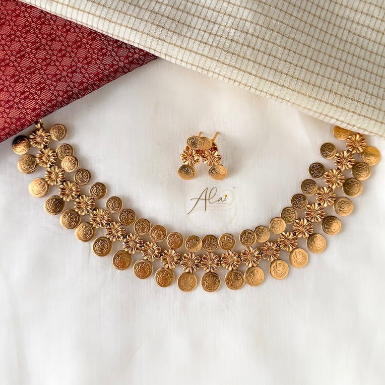Floral Kaashumaala Choker