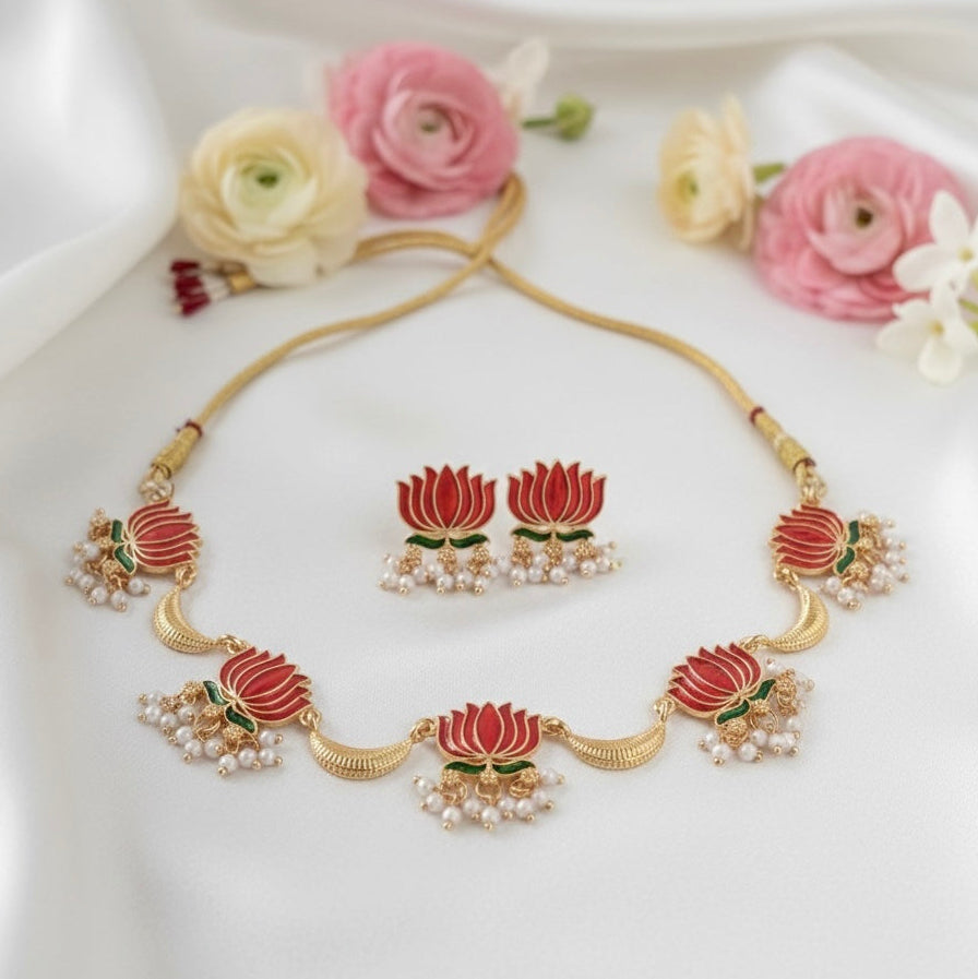 Padma Pearl Choker