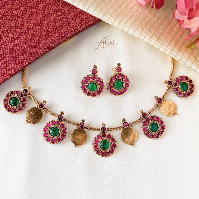 Kaasu Kemp Necklace Set