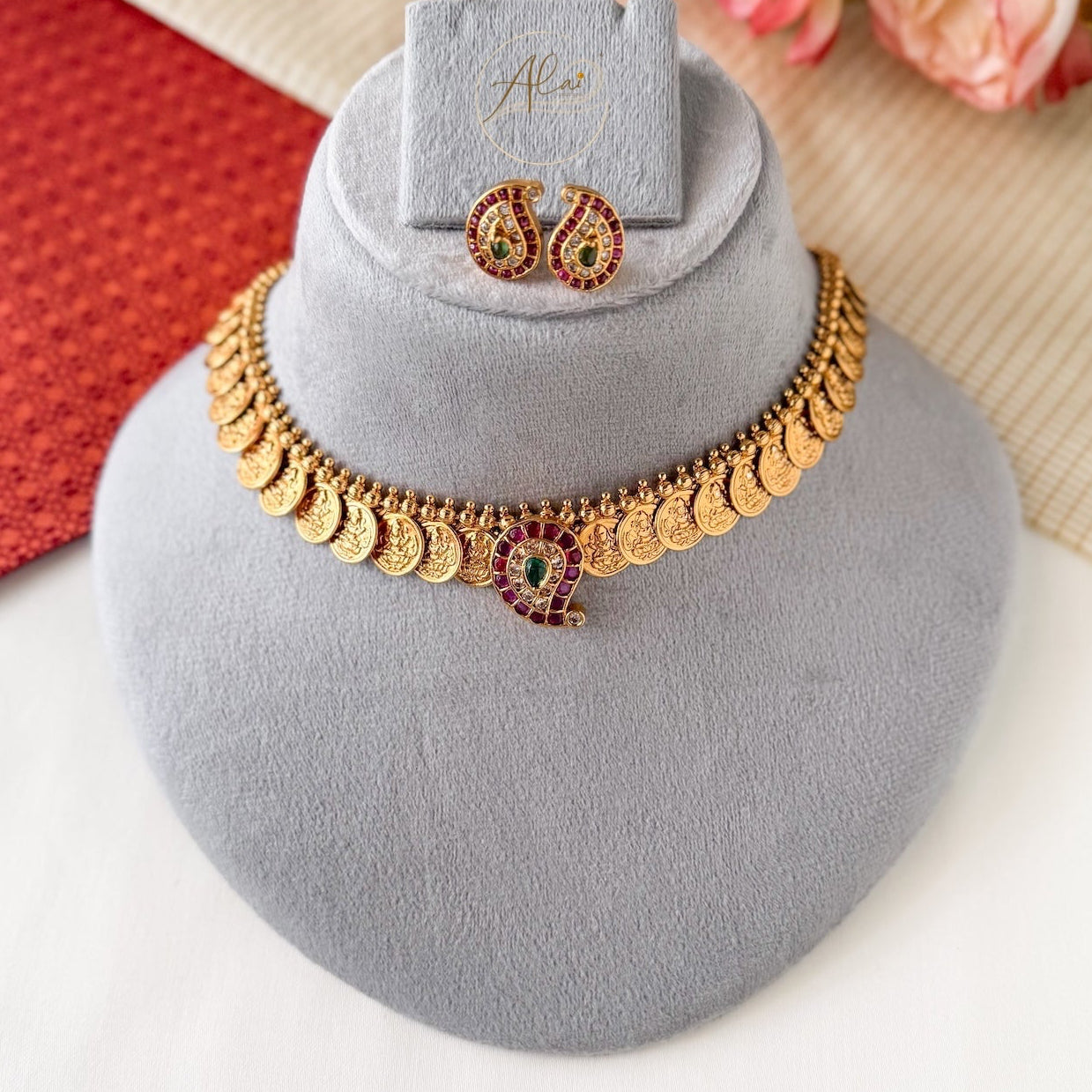 Mango Pendant Kaashumaala