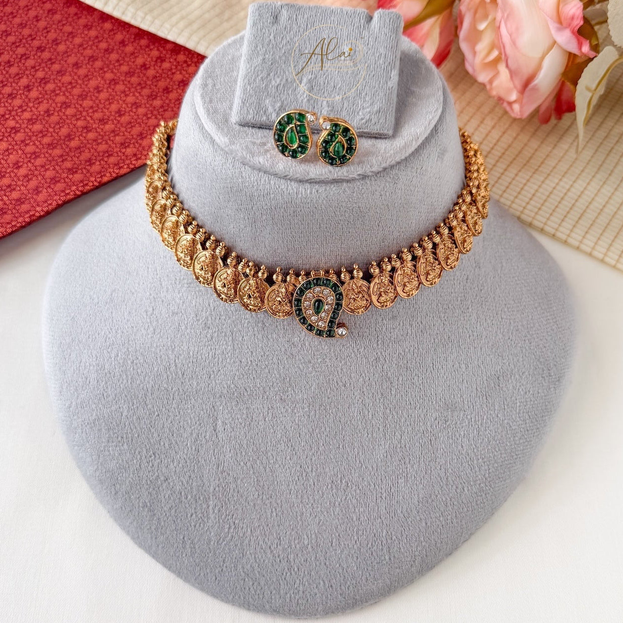 Mango Pendant Kaashumaala