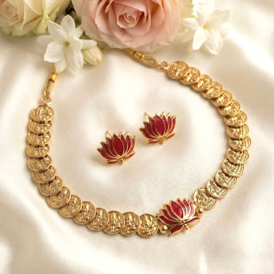 Padmalakshmi Necklace Set