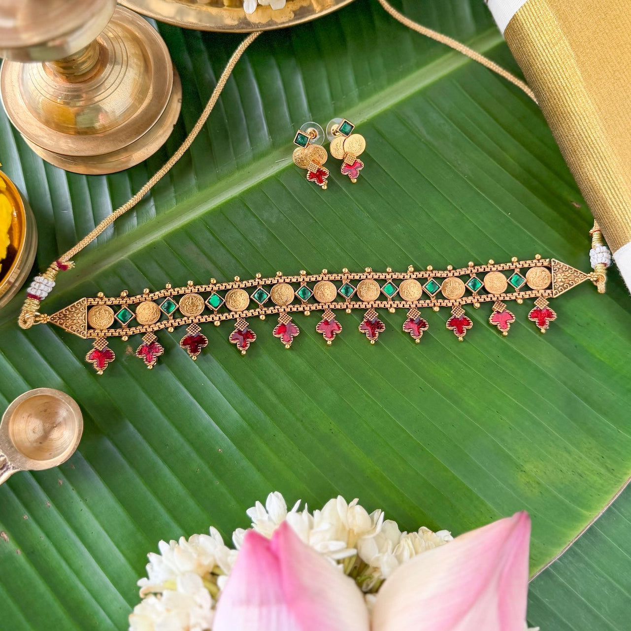 Triveni Lakshmi Choker