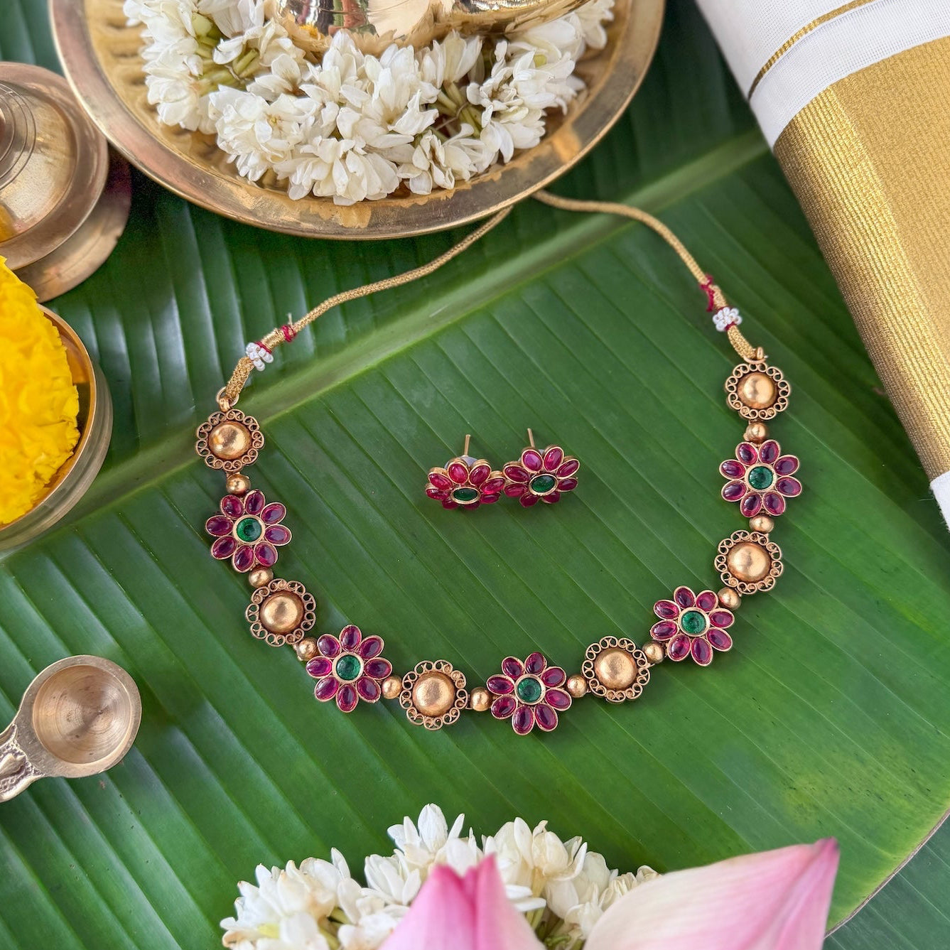 Golden and Kemp Flower Necklace