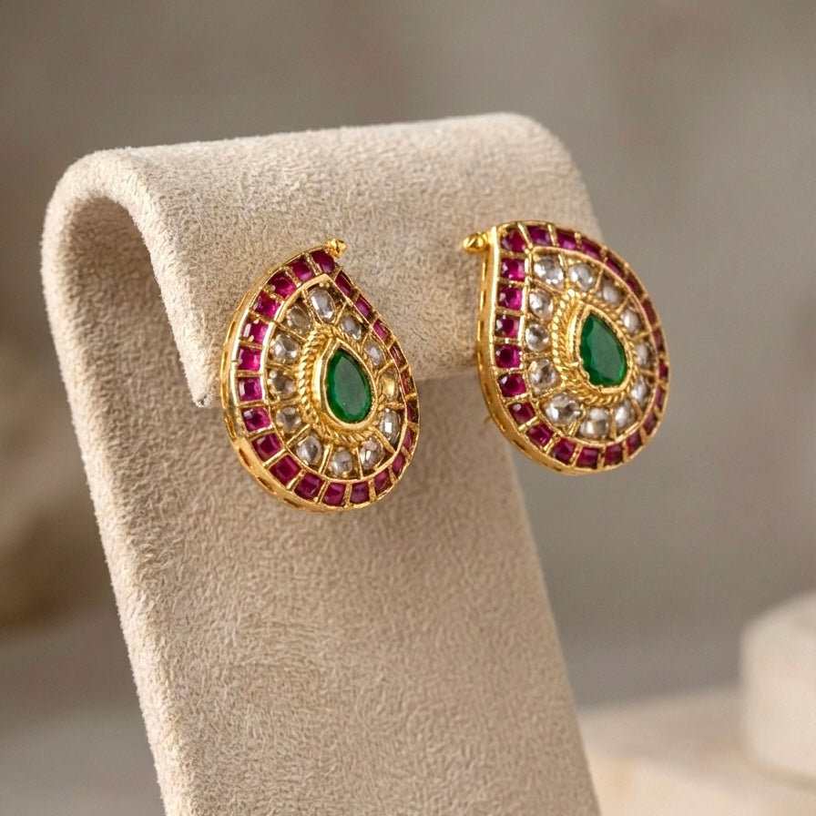 Varnam Manga Studs