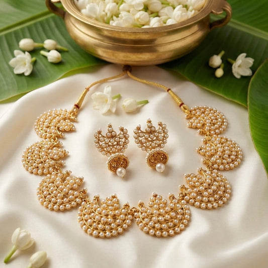 Muthu Chandrika Choker