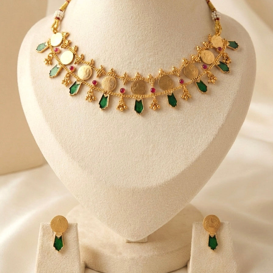 Palakka Kaashumala Choker