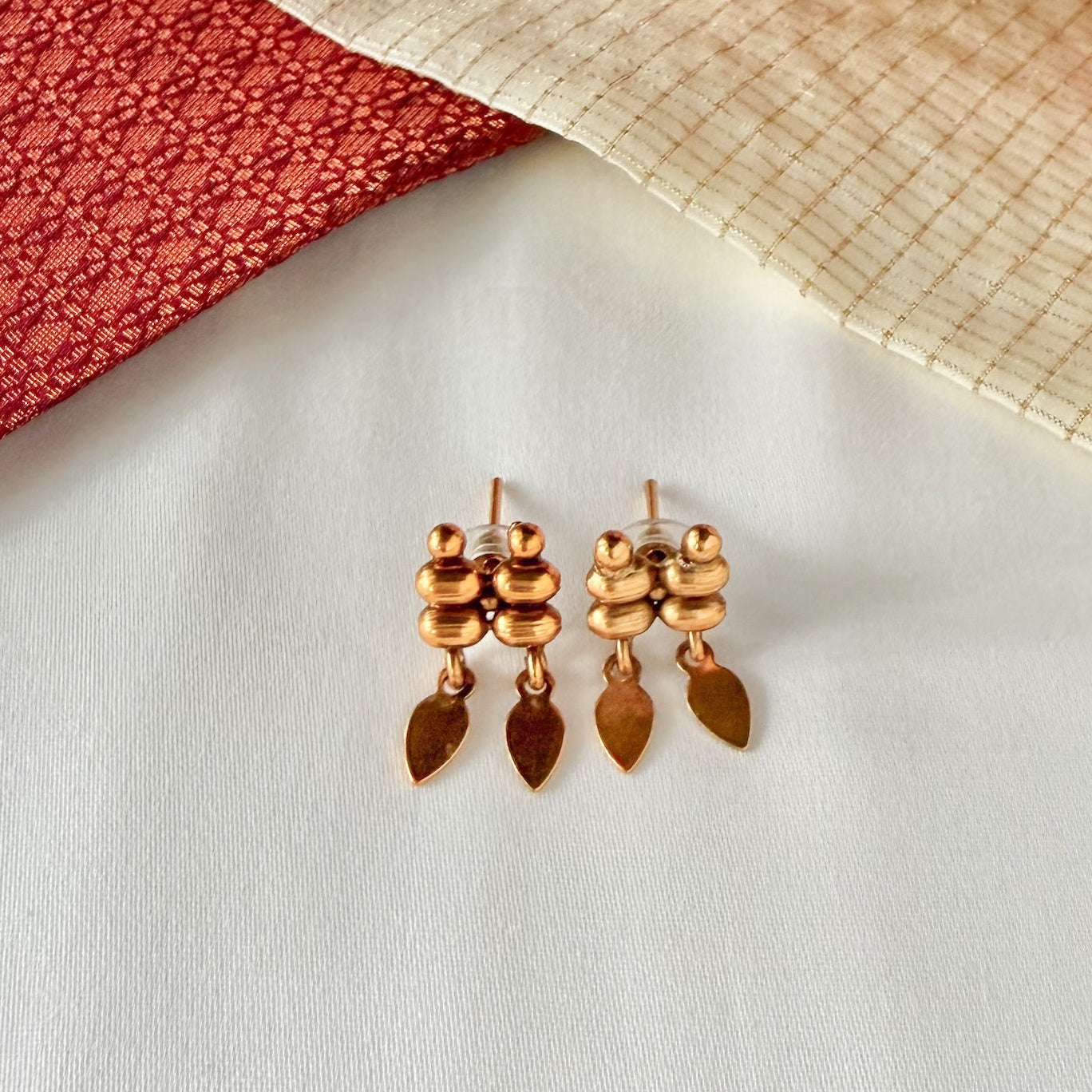 Simple Antique Elakkathali
