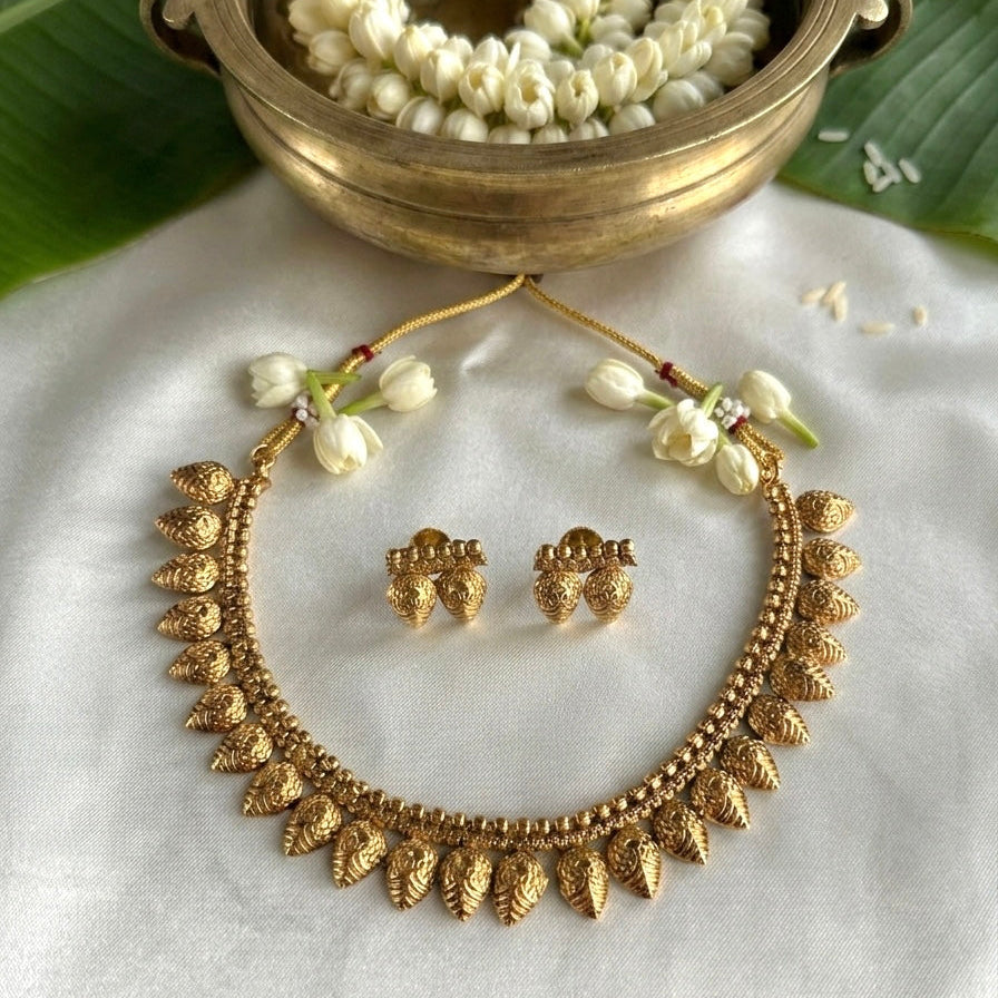 Suvarna Maavilai