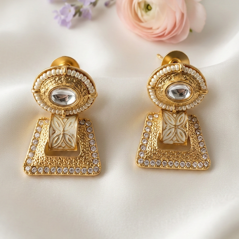 Chandrakshi Kundan Danglers