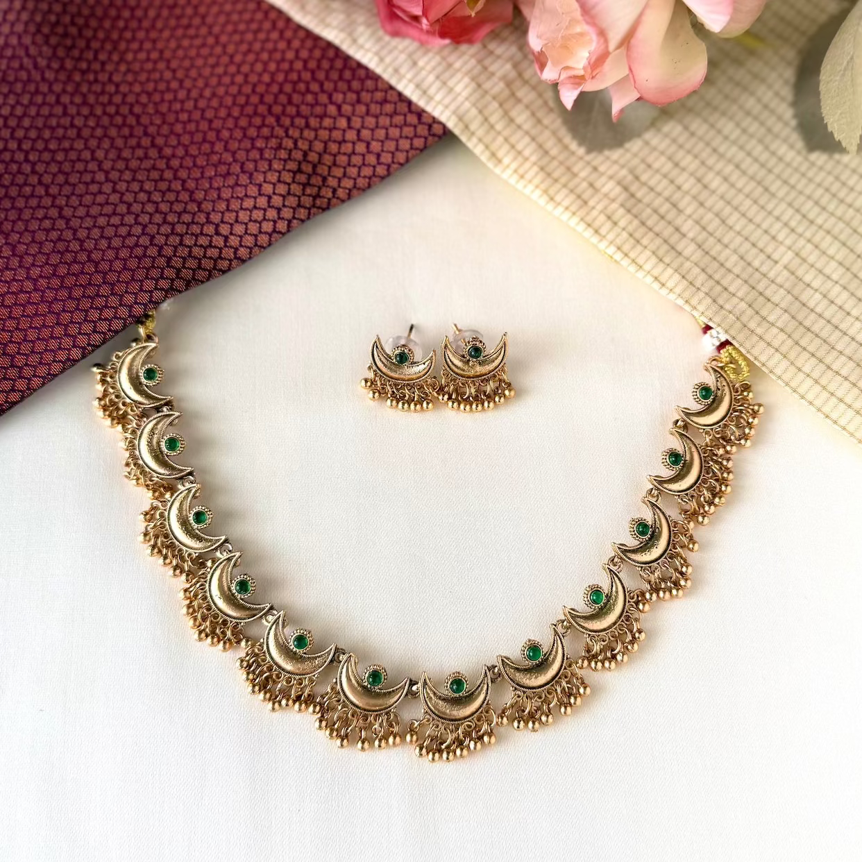 Nila Necklace Set