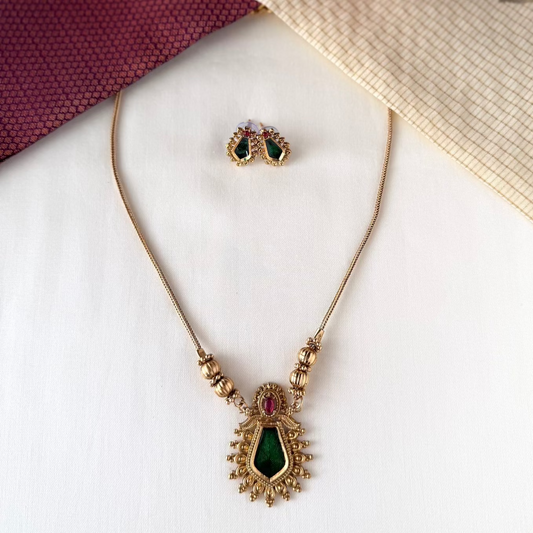 Green Nagapadam Pendant Set