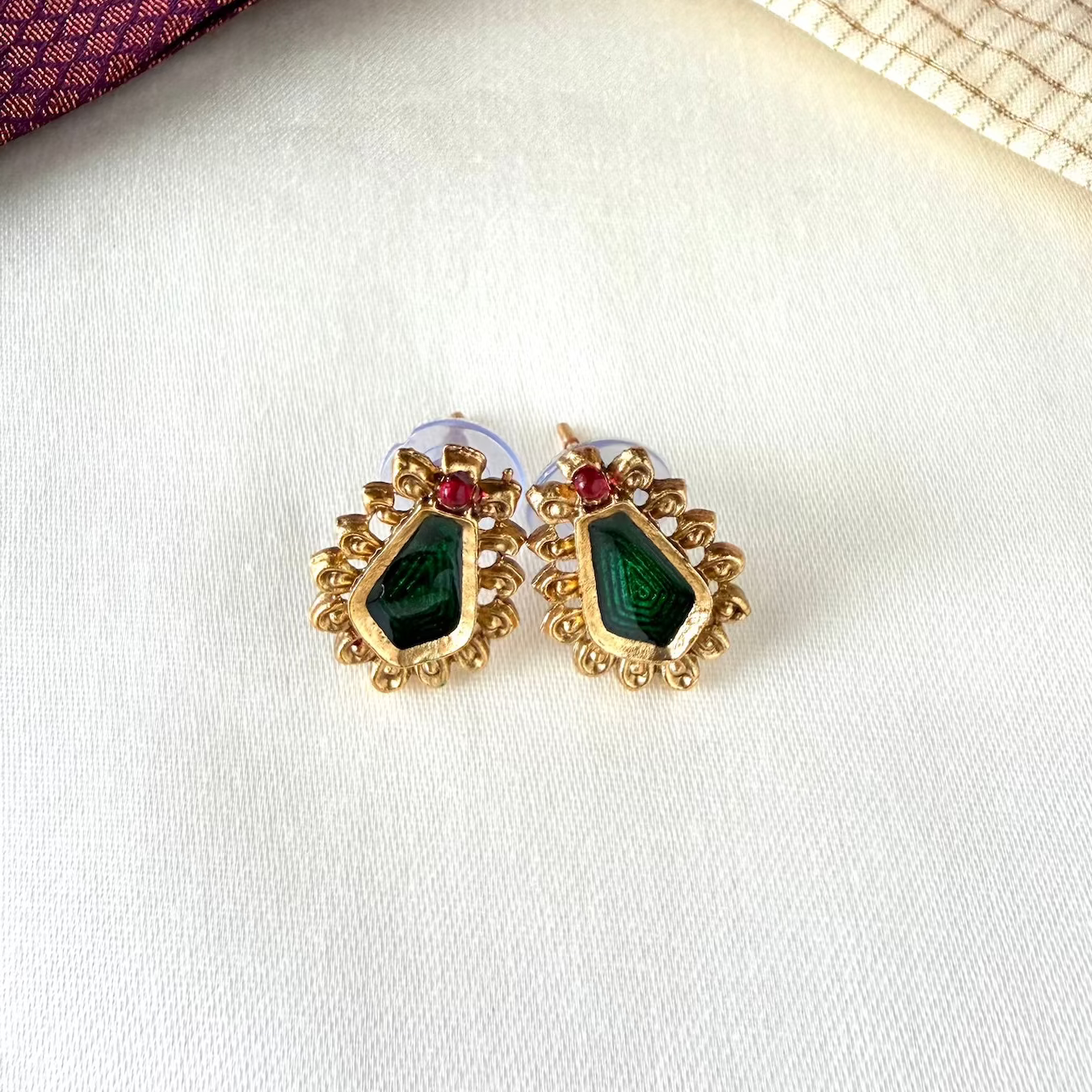 Green Nagapadam Pendant Set