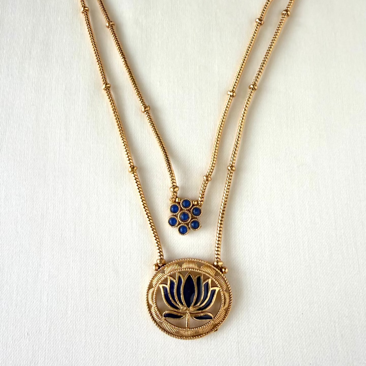 Double Layered Lotus Chain