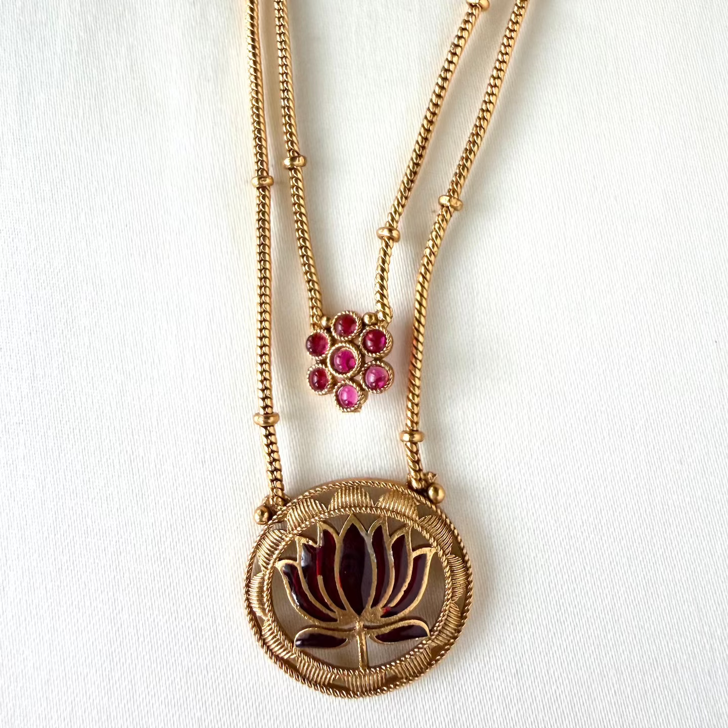 Double Layered Lotus Chain