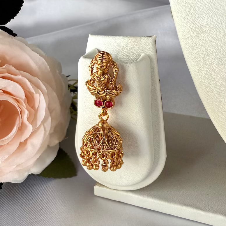 Divine Lakshmi Antique Pendant Set Ruby